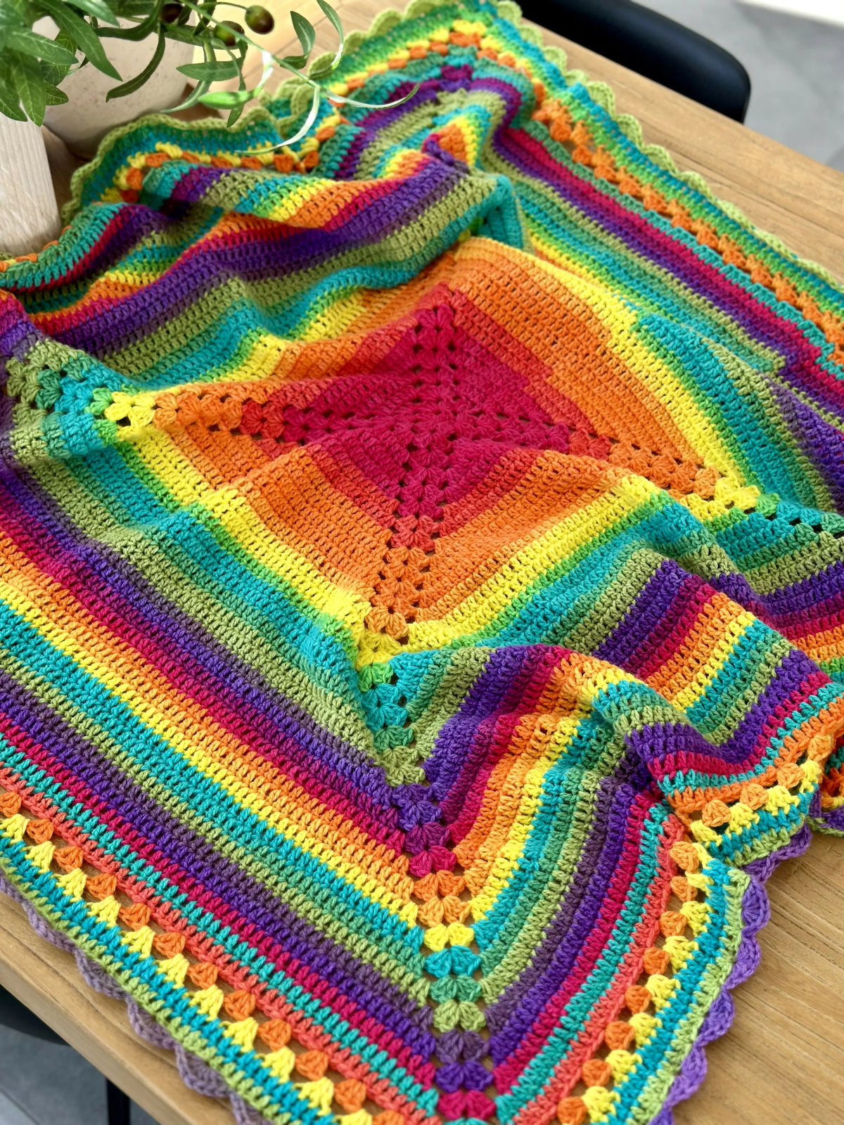 Rainbow Baby Blanket (Crochet)