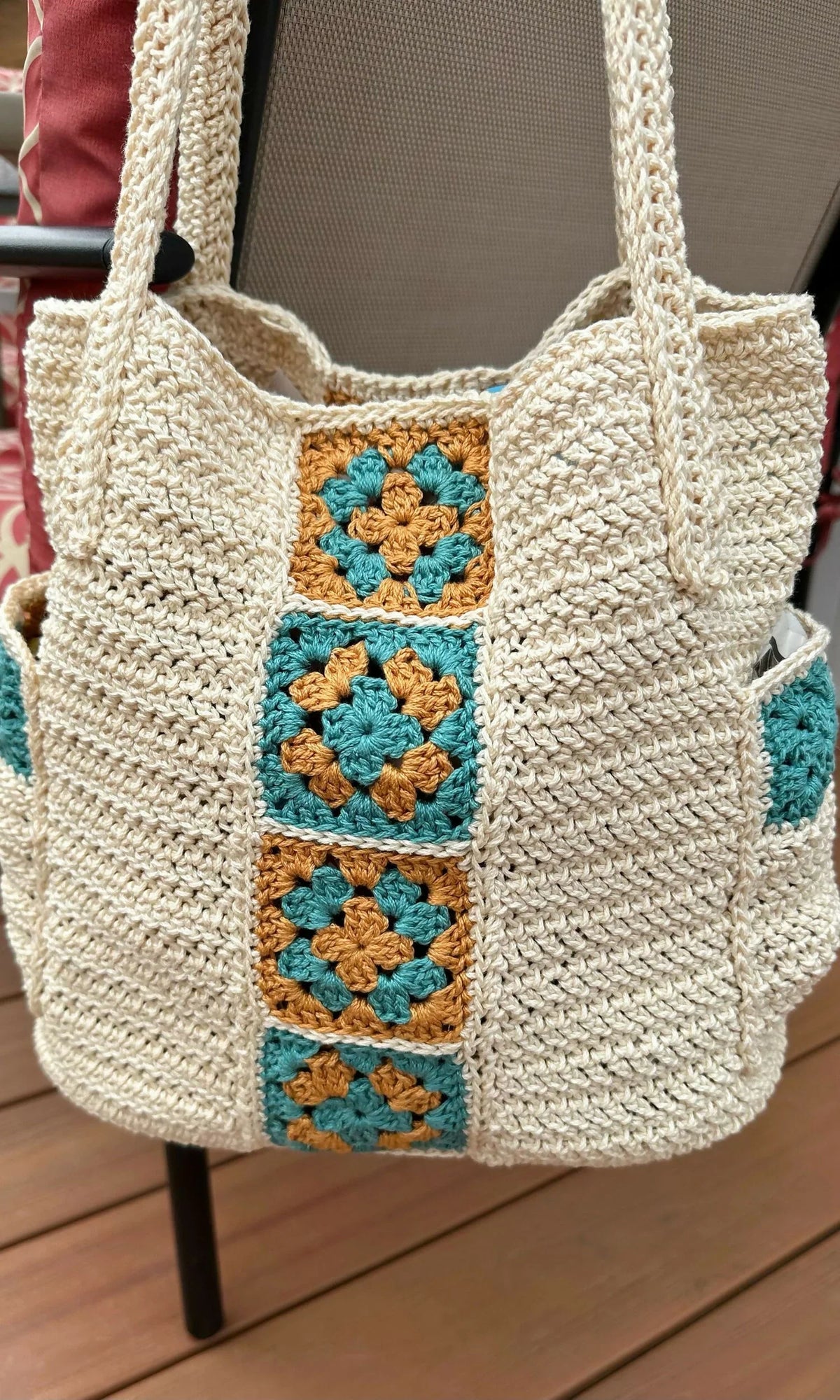 Dafne Granny Stripe Bag (Crochet)